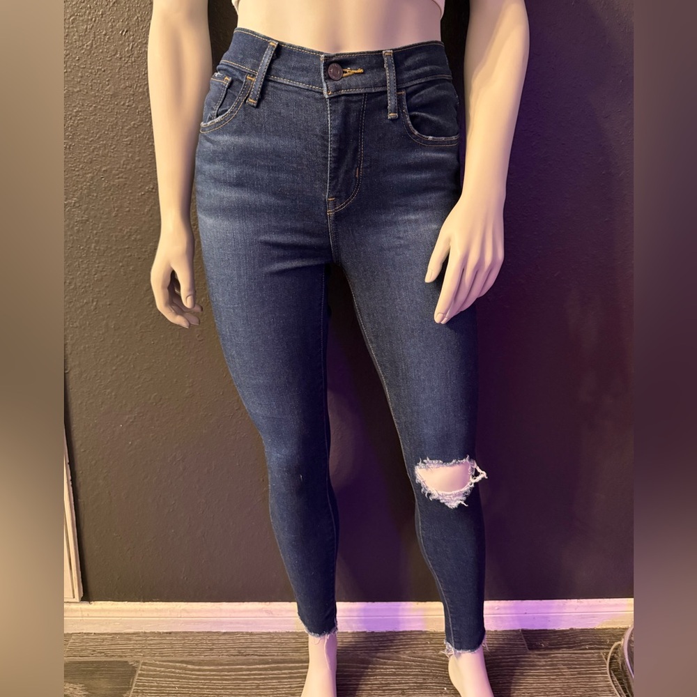Levi’s skinny jeans